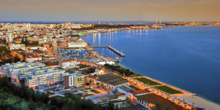 Setúbal vai ter nova marina para 600 barcos e superiates 11 marina de Setúbal