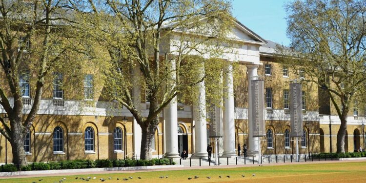 Reino Unido. Vhils e André Saraiva em grande exposição sobre arte de rua e graffiti em Londres 11 Reino Unido. Vhils e André Saraiva em grande exposição sobre arte de rua e graffiti em Londres