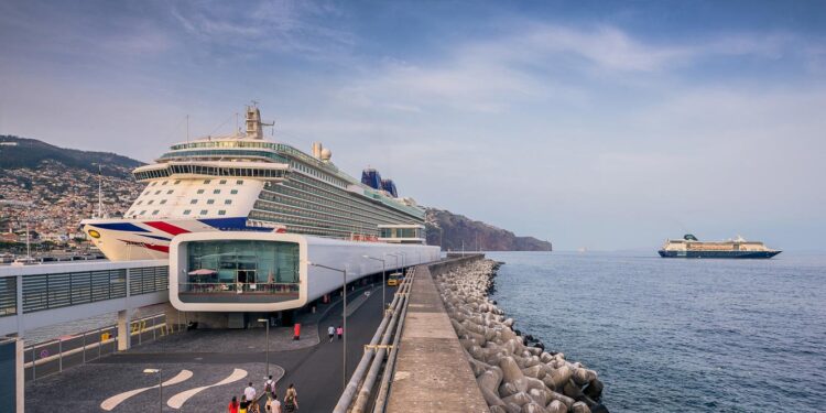 Portos da Madeira com recorde de escalas em 2022 11 Portos da Madeira