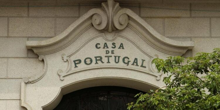 Brasil. Secretário de Estado apela às associações portuguesas no Brasil que concorram a apoios 11 casa de portugal