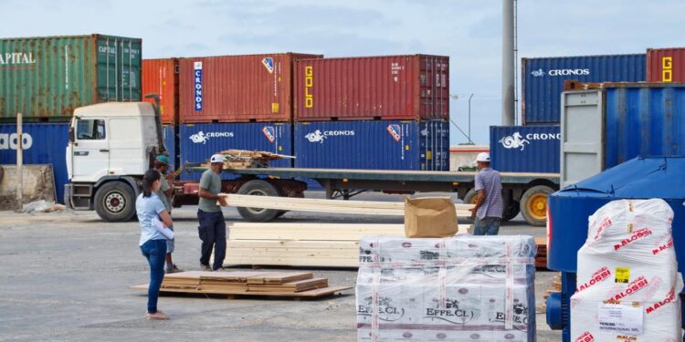 Cabo Verde. Importações aumentaram 25,5% em 2022 e exportações diminuiram 11 Cabo Verde. Importações