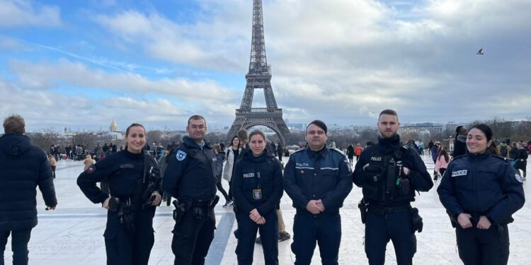 França. PSP faz patrulhas em Paris