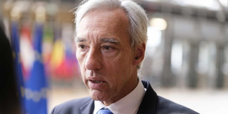 São Tomé e Príncipe. Ministro português diz que Consulados portugueses têm mais pedidos de vistos com acordo de mobilidade da CPLP 11 João Gomes Cravinho