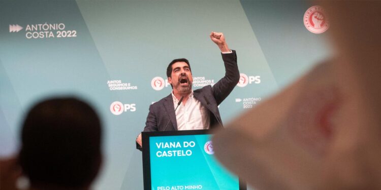 Miguel Alves (PS), antigo presidente da Câmara de Caminha, começará a ser julgado por prevaricação a 13 de abril em Viana do Castelo 11 Miguel Alves (PS), antigo presidente da Câmara de Caminha