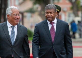Primeiro-ministro português visita Angola