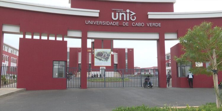 Cabo Verde. Gulbenkian paga laboratório e doutoramento nos PALOP 11 Universidade de Cabo Verde (Uni-CV)