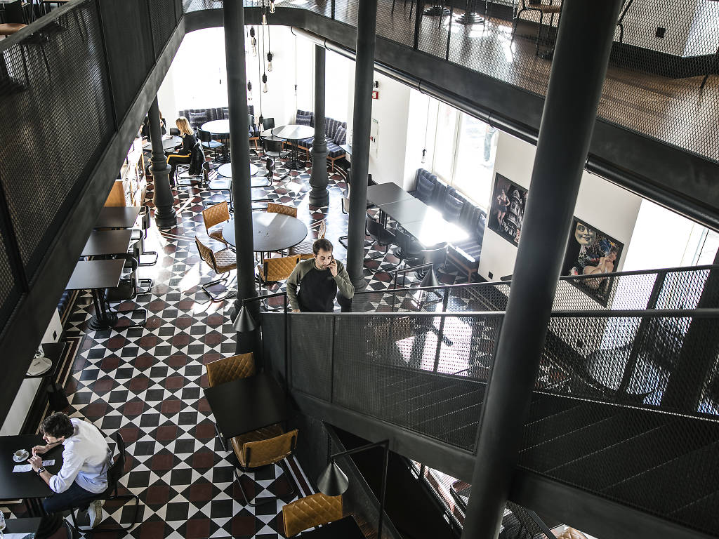 “All you need is love” e uma refeição romântica para celebrar o Dia dos Namorados em Lisboa 17 “All you need is love” e uma refeição romântica para celebrar o Dia dos Namorados em Lisboa