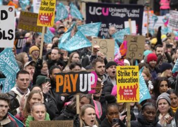 protestos reino unido