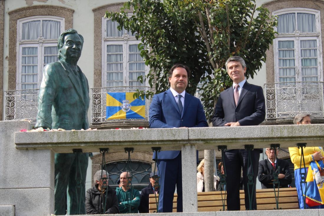 Vizela. Estátua de Guterres gera indignação 12 Vizela. Estátua de Guterres gera indignação