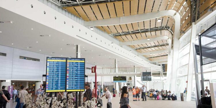 Aeroporto de Faro atrai 18 novas rotas e seis novos destinos 11 Aeroporto de Faro