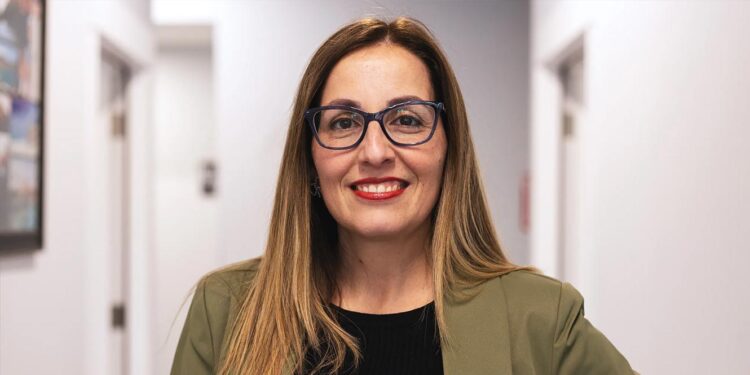 EUA. Brasileira-americana Alessandra Fisher promovida pela MAPS a diretora de Serviços de Integração de Imigrantes e de Terceira Idade 11 Alessandra Fisher