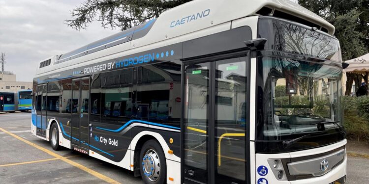 CaetanoBus ganha contrato com alemã DB para 60 autocarros a hidrogénio 11 CaetanoBus