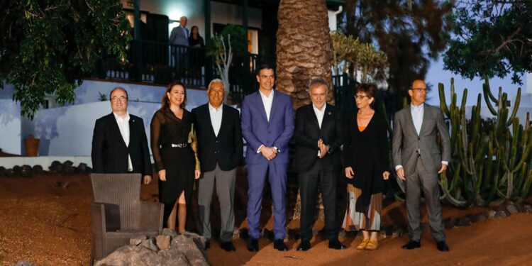 Costa e Sánchez visitaram casa de Saramago e trocaram livros em Lanzarote 11 Costa e Sánchez