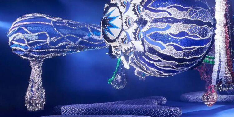 Joana Vasconcelos instala Valquíria no desfile da Dior em Paris 11 Joana Vasconcelos Dior