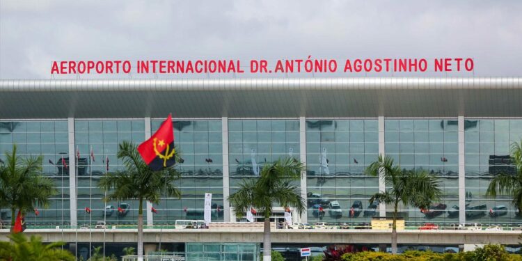 Angola. Novo aeroporto de Luanda vai ter certificação provisória em agosto 11 Novo aeroporto de Luanda