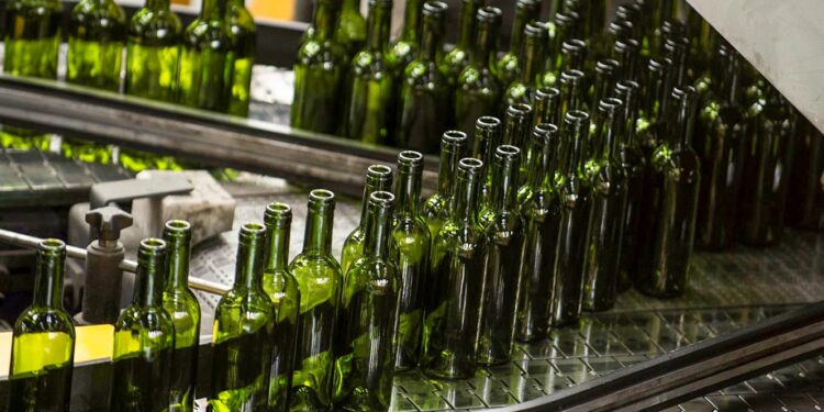 Portuguesa BA Glass investe mil milhões de euros nas suas 12 fábricas 11 Portuguesa BA Glass