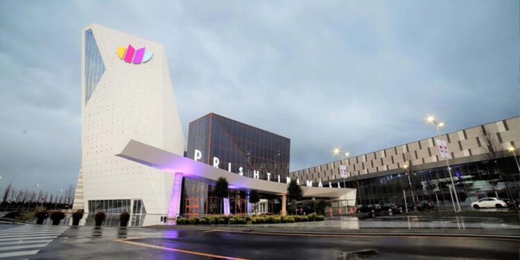 Sonae Sierra abre maior “shopping” do sudeste europeu 11 Prishtina Mall