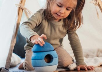 brinquedos em cortiça