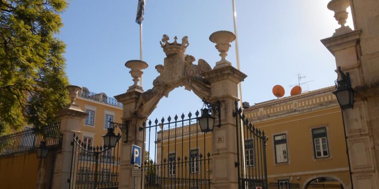 CPLP. Cimeira realiza-se em 8 de agosto, sob o tema "Juventude e Sustentabilidade" 11 CPLP. Cimeira