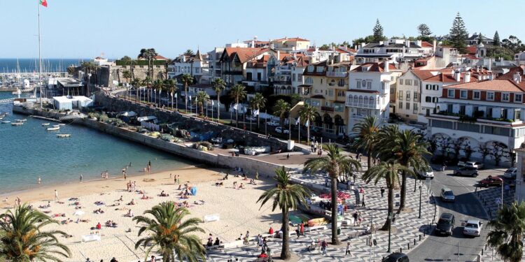 Resort que inspirou o primeiro romance de James Bond vai ser a sede da Assembleia Geral da ANOC de 2024 em Portugal 11 Cascais