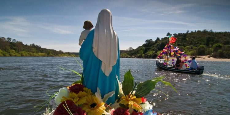 Milhares de pessoas esperadas em Constância para secular bênção dos barcos 11 Constância para secular bênção dos barcos