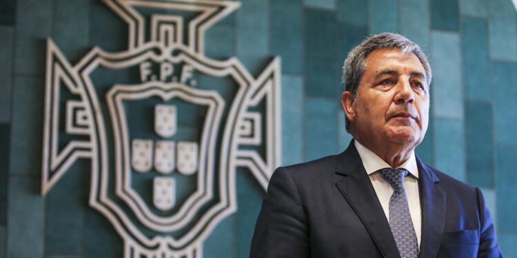 Fernando Gomes eleito para o Conselho da FIFA por aclamação 11 Fernando Gomes