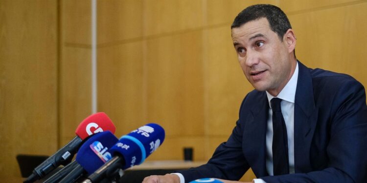 João Galamba: manutenção no cargo "depende do primeiro-ministro" 11 João Galamba