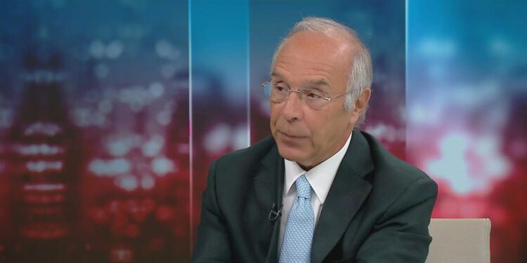 Luís Marques Mendes "se vivêssemos tempos normais, Governo tinha sido demitido esta semana" 11 Luís Marques Mendes