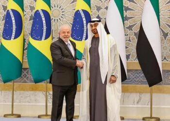 Lula visita Emirados Árabes