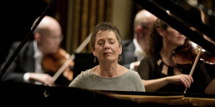 Maria João Pires membro honorário de academia de música britânica 11 Maria João Pires