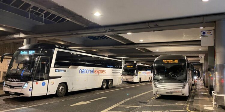 Reino Unido: Novas rotas da National Express entre cidades e aeroportos 11 National Express