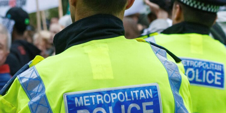 Reino Unido. Português de 20 anos morto à facada em Londres 11 Reino Unido. Português de 20 anos morto à facada em Londres