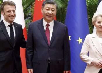 Von der Leyen Pequim