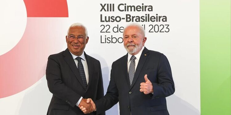 Cimeira Luso Brasileira. Portugal e Brasil fecham 13 acordos, da educação à economia e ao combate ao crime 11 cimeira luso brasileira
