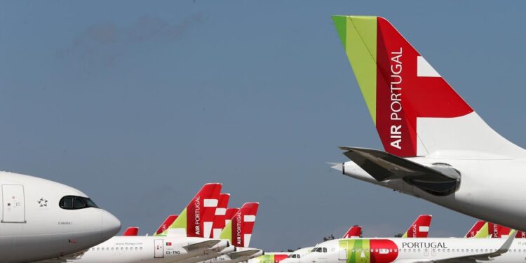 Adjunto exonerado de Galamba acusa ministério de querer omitir informação à comissão de inquérito à TAP 11 tap air portugal