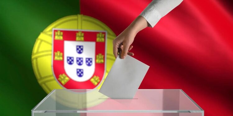 Aprovada audição de várias entidades na AR sobre voto de emigrantes 11 voto de emigrantes