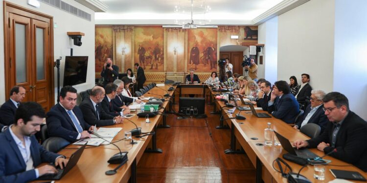 Comissão de inquérito à TAP aprova "audição imediata" de João Galamba 11 João Galamba