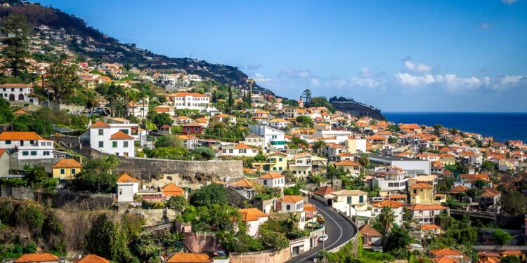 Habitação: Açores e Madeira querem continuidade dos vistos 'gold' nas ilhas 11 Madeira