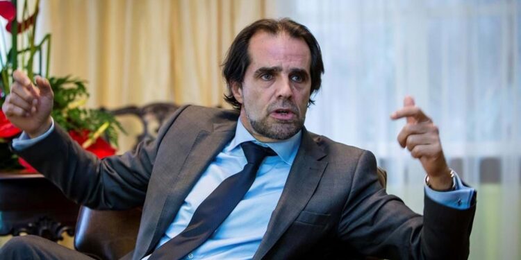 Albuquerque diz que críticas de Cavaco ao Governo estão "em conformidade” com opinião pública 11 Miguel Albuquerque