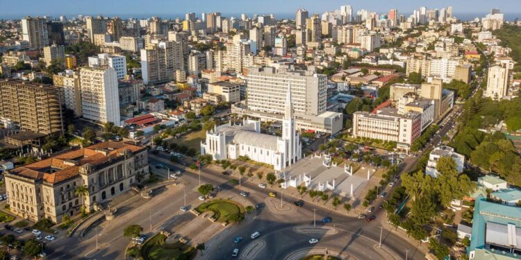 Moçambique aprova cortes nas remunerações de ministros e deputados 11 Moçambique aprova cortes nas remunerações de ministros e deputados