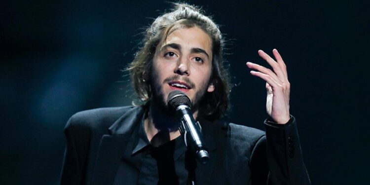 Salvador Sobral canta este ano no Festival Atlântico 11 Salvador Sobral