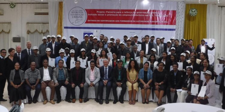 Timor-Leste. 81 funcionários do Município de Díli recebem em Lisboa certificados de formação em língua portuguesa 11 funcionários do Município de Díli