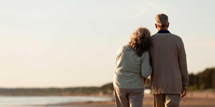 Eventos nos EUA promovem Portugal como destino de negócio e emigração 11 idosos praia