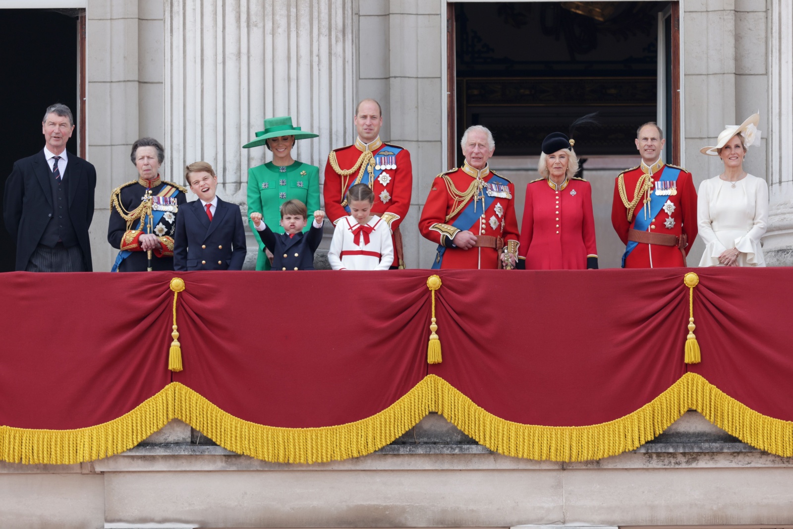 Reino Unido. Primeiro “Trooping the Colour” do rei Carlos III em Londres