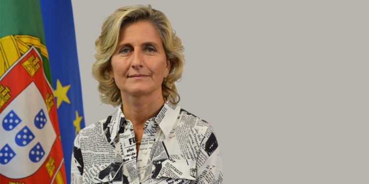 Angola quer aprender "caminho bastante positivo" de Portugal nas autarquias locais 11 Ana Abrunhosa