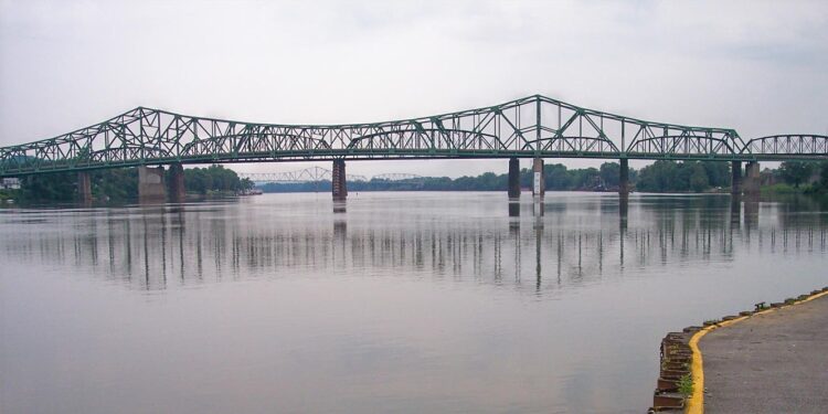 Grupo português ganha sétimo contrato de sistema de cobrança de portagens em pontes nos EUA 11 Belpre Parkersburg Bridge