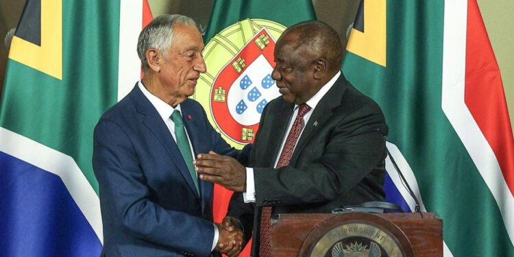 Presidente da África do Sul convidado a visitar Portugal 11 Cyril Ramaphosa
