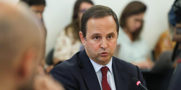 TAP: Medina assume que indemnização a Alexandra Reis era "valor particularmente significativo" 11 Fernando Medina