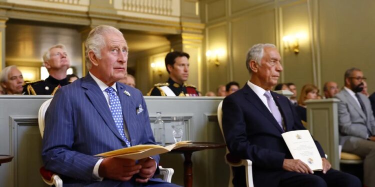 Reino Unido. Presidente da República recebido no Palácio de Buckingham para celebrar Aliança Luso-Britânica 11 Marcelo Rebelo de Sousa com Rei Dom Carlos III