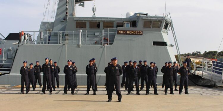 Marinheiros do NRP Mondego acusados de “desobediência a uma ordem” 11 Marinheiros do NRP Mondego